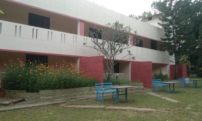 Yelagiri Hotel | Clifftop Resorts Yelagiri