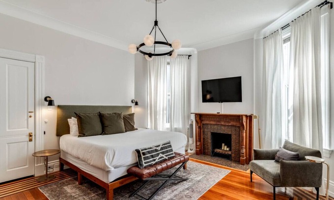 Clifton Apartment | Clifton 1 Bed Renovated Historic Home by Zoo, UC