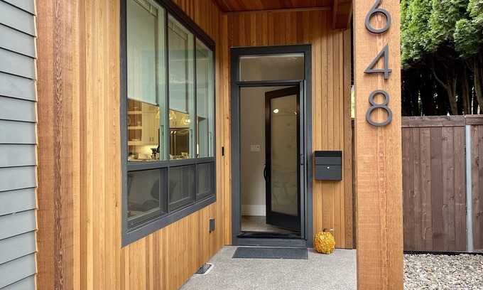 First Addition Condo | Clifton House Lake Oswego
