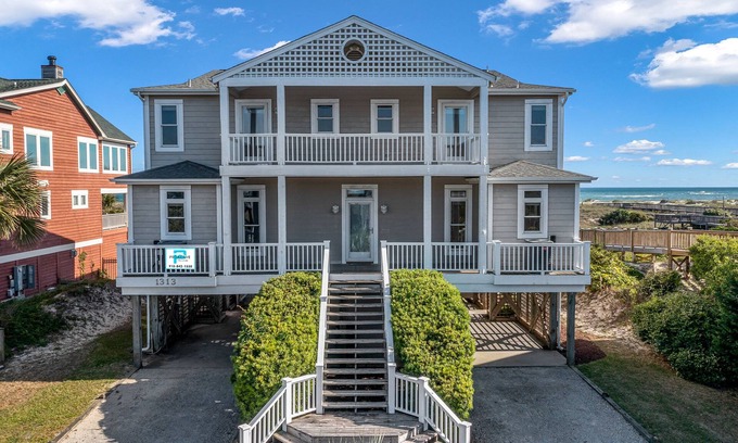 Holden Beach House | "Clippers Ocean Spray" - Oceanfront Home w/Private Pool, 6 Bedrooms/6 Bathrooms, Updated 2022