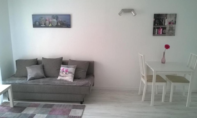 Saint-Medard-en-Jalles Apartment | Clos Chantegrive