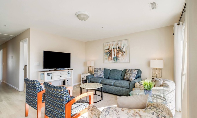 Dewey Beach Condo | Close to all Dewey Beach has to offer! Dagsworthy St. Now with WI-FI