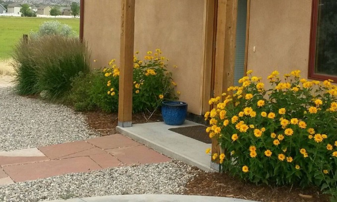 Salida House | Close to downtown Salida, trails, bike path with great outdoor space!*