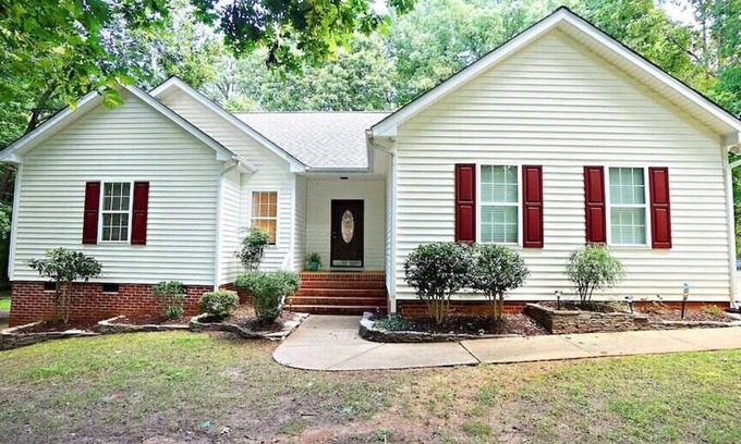 Wake Forest House | Close to Historic downtown Wake Forest and 20 min to Raleigh