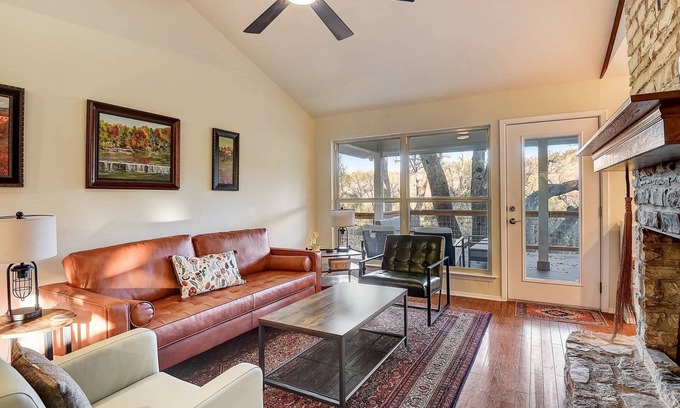 Georgetown House | Close to Historic Georgetown, Family Friendly, Large Porch
