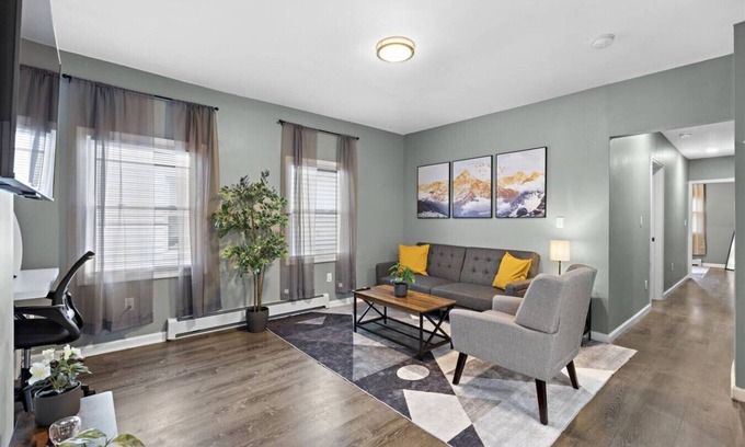 Ampere House | Close to Newark Airport and Train to New York