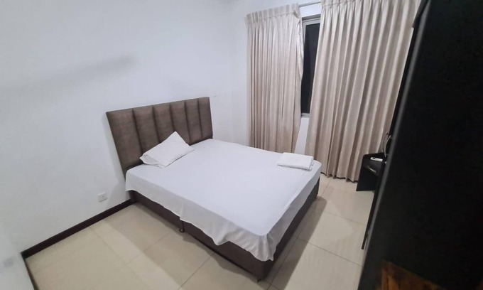 Nugegoda Apartment | Close to Nugegoda, Parliament complex, major temples and Hospitals