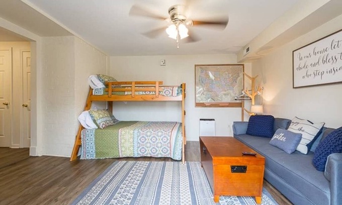 Waynesboro Apartment | Close to Skyliine Drive Wintergreen Cozy and Private