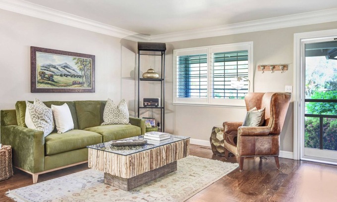 Boyes Hot Springs Cottage | Close to Sonoma Plaza, Hot Tub and Bikes Included