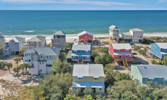 Cape San Blas House | Close To The Beach, Updated Interior, Close To Scallop Cove, Perfect For Small F