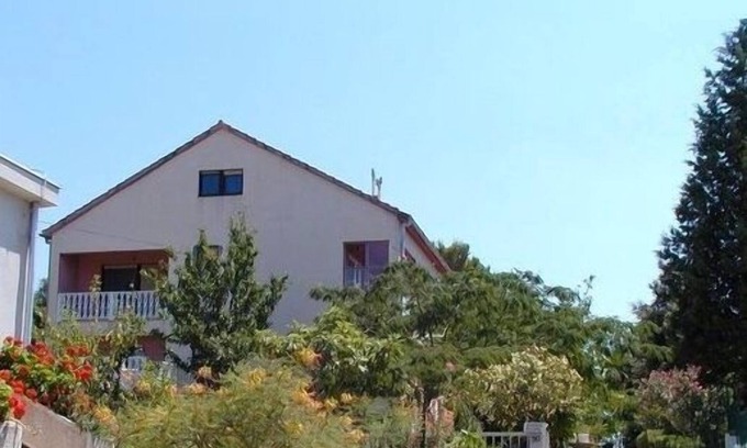 Petrcane Apartment | Close to the beaches with sufficient comfort