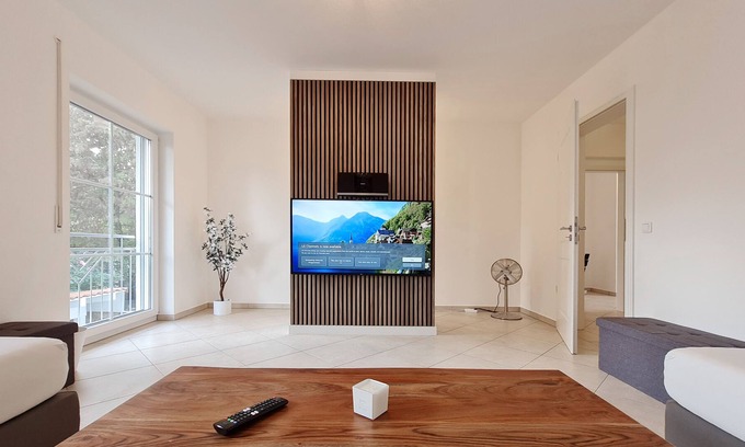Munchen District Apartment | Close to the fair! Cozy designer apartment (2 floors) with priv. parking space