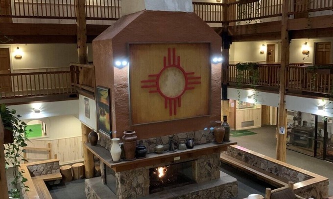 Red River Condo | Close to the lifts/middle of town 2BR/2BA , sleeps 6, Great Reviews