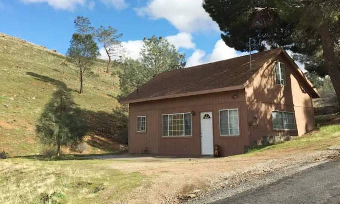 Lake Isabella Cabin | Closest Cabin to the Lake, AC, WiFi stargazing