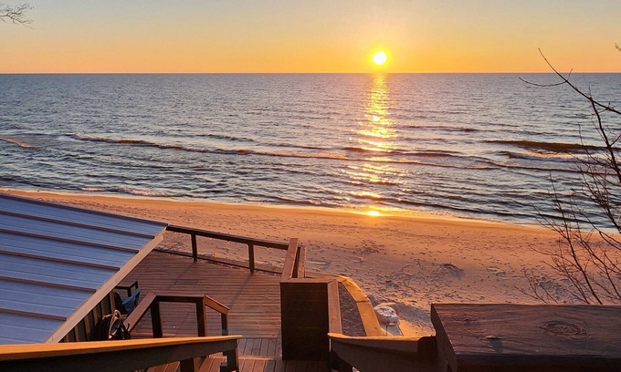 Douglas House | Closest Cottage to Lake Michigan for Miles!