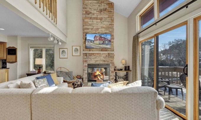Ellicottville House | Closest to the chairlift in Alpine Meadows! Slopeside Views, Sleeps 8!