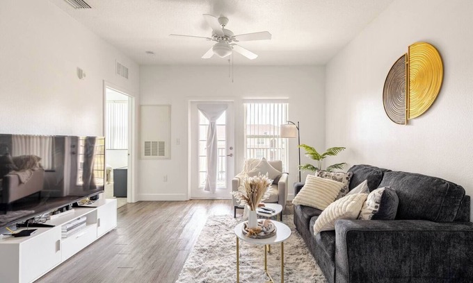 Kissimmee Apartment | Cloud Nine 1BR 15 MIN from Kissimmee Main Street