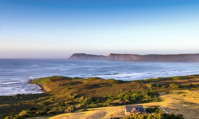 South Bruny House | Cloudy Bay Villa