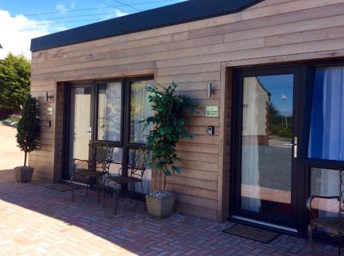 Emersons Green Apartment | Cloverlea Cottages