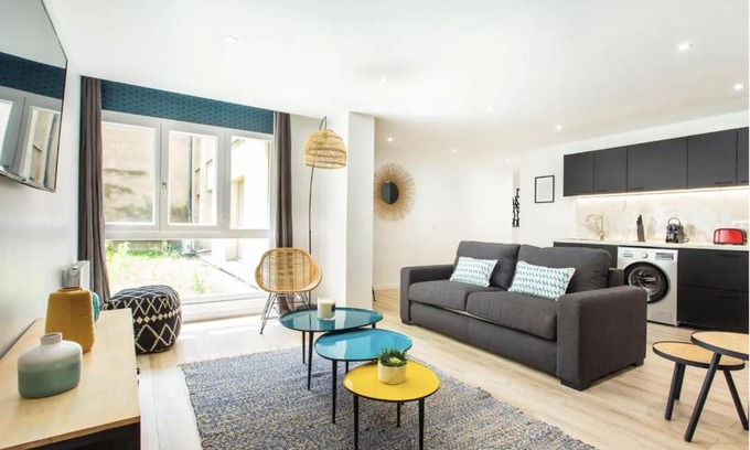 Amerique Apartment | CMG Residence Buttes Chaumont - Botzaris