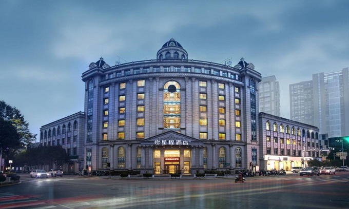 Longquan Hotel | 55 m² Hotel ∙ 3 guests