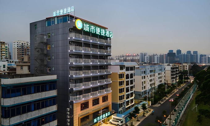 Beihai Hotel | 45 m² Hotel ∙ 4 guests