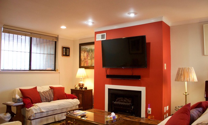Washington Square West House | Cntr-city lux 2BR 2.5BA townhouse with free parking close to all amenities.