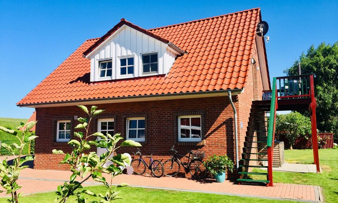 Fedderwardersiel Apartment | Cozy and idyllic apartment very close to the harbor