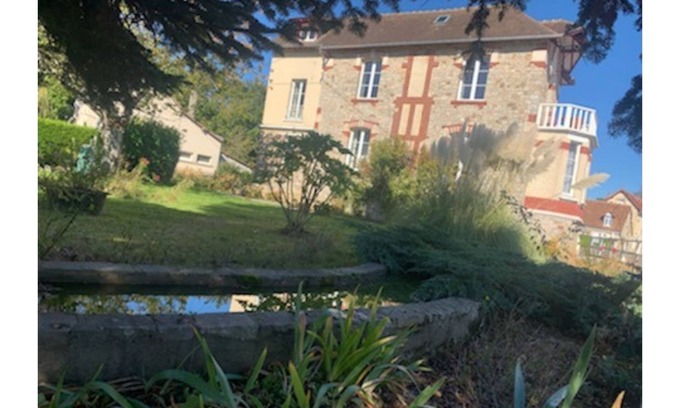 Bagnoles-de-l'Orne Apartment | Comfortable T1 with Bow window - option 4 people