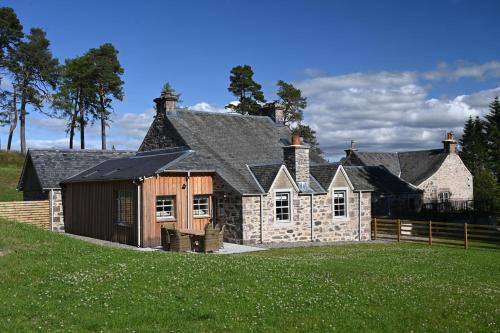 Murthly House | Coach House