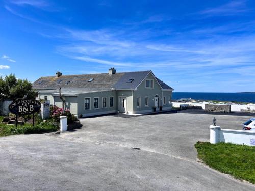 Lahinch Bed & Breakfast | Coach House Lodge