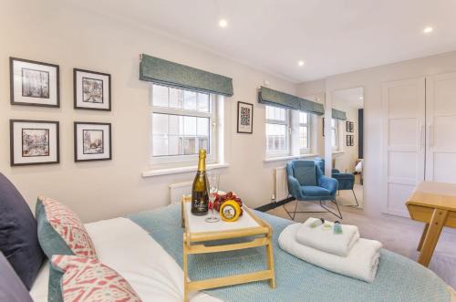 York House | Coach House Loft