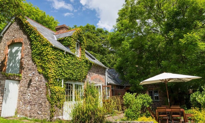 Stackpole House | Coach House - Stackpole