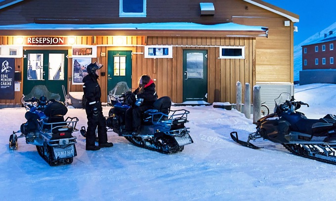 Longyearbyen Hotel | Coal Miners Cabins