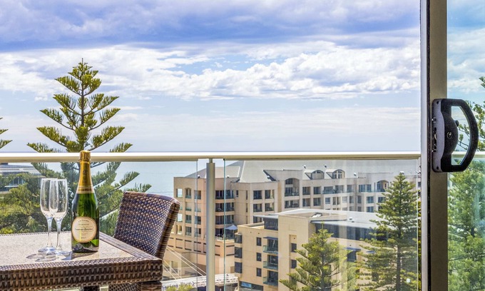 Glenelg Apartment | Coast on Colley, Oceanview 1BR Glenelg