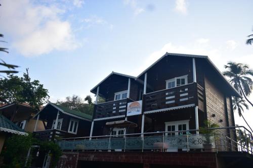 Nagaon Hotel | Coastal Bay Inn