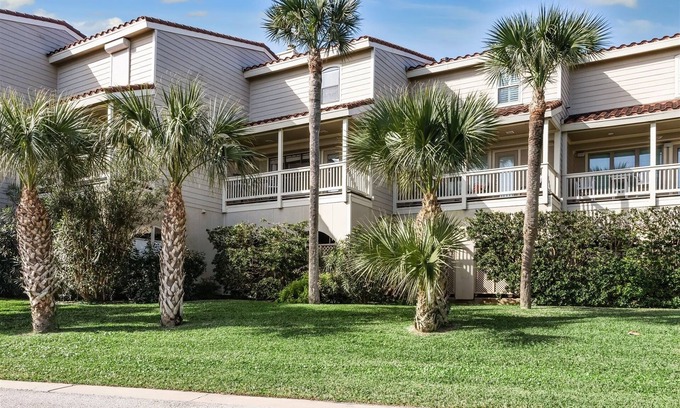 Galveston House | Coastal Charm -Renovated Townhome Steps from the Marina & Galveston Country Club