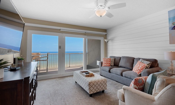 Fort Walton Beach Condo | Coastal Chic~Beach🏖️front~Gorgeous~Heated Pool~3BR Islander Beach Resort 6012