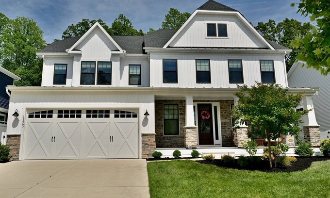 Lewes House | Coastal Club* 6BR Luxury House w 5 Full Bathrooms (Sleeps 12 Adults or 14 total)
