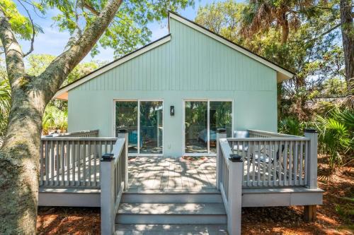 Blue Heron Lake House | Coastal Comfort at 101 Sea Otter - Fripp Island Retreat