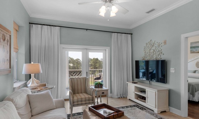 Seagrove Beach Condo | Coastal Condo for 6 w/Pool, 6 Mins to the Beach + Free Attraction Tickets!