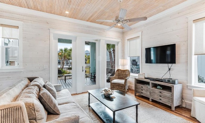 Orange Beach House | Coastal Cottage