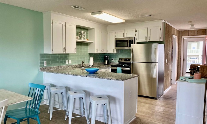 Holden Beach House | Coastal Distancing | Recently Updated | Under 5-min Walk to the Waves