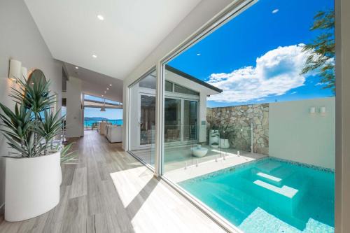 Airlie Beach House | Coastal Haven Retreat - Luxe Airlie Beach Holiday Home
