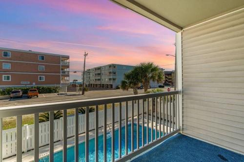 Garden City Apartment | Coastal Holiday at the Drifter