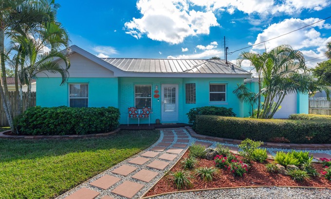 Stuart House | Coastal Karma Cottage - Near downtown Stuart, FL