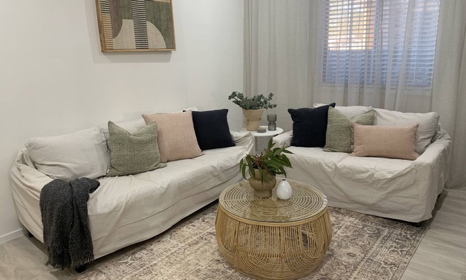 Morpeth House | Coastal Luxe Cottage in Morpeth
