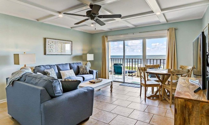 Fernandina Beach Condo | Coastal Oasis: Condo Retreat with Oceanfront Views