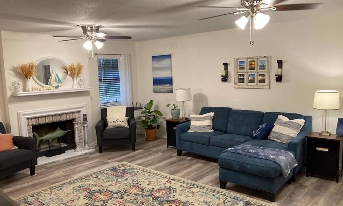 Country Club Estates House | Coastal Palms Retreat ~ Relax & Unwind in Comfort!