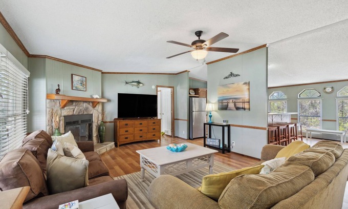Orange Beach House | Coastal Retreat: Home in Orange Beach Near Beach's & Pool!